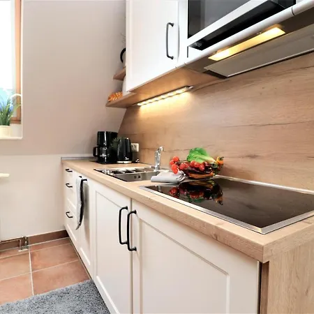 Oewern Diek App 48 *